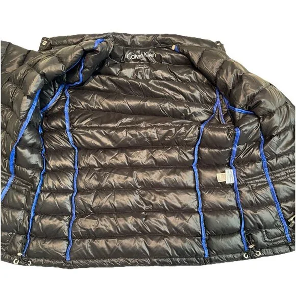 Calvin Klein Black Premium Down puffer Jacket Short, Woman’s Medium zip pocket - Picture 6 of 14